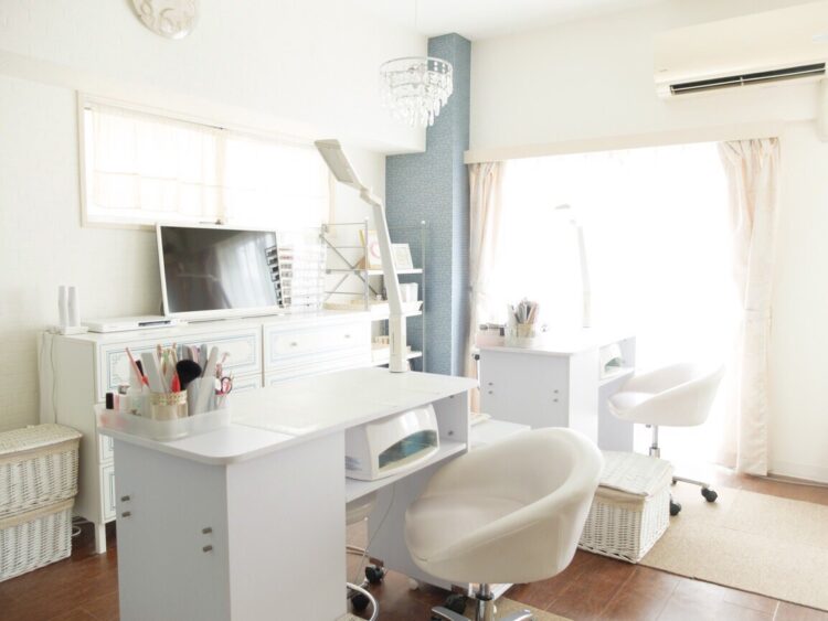 NailSalon Attirant（アティロン）